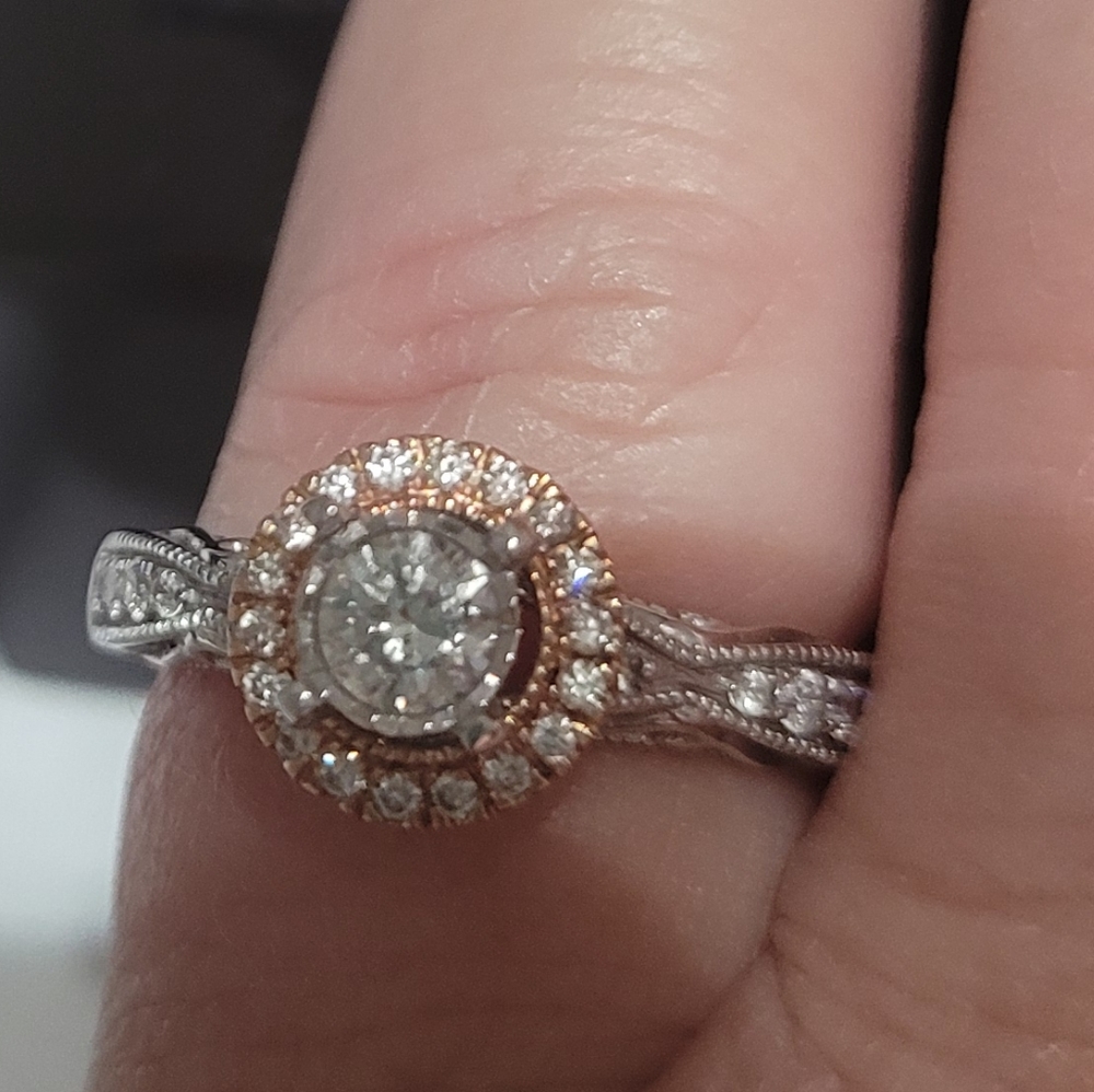 Simply Vera Vera Wang Engagement Ring